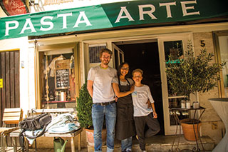 "Pasta Arte"-Chef Max Feninger mit Familie.