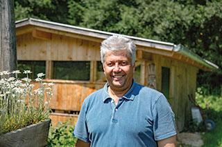 Elisabeth Berger, Wirtin des "Angerbauer Hofs" in Traunstein (rechts).