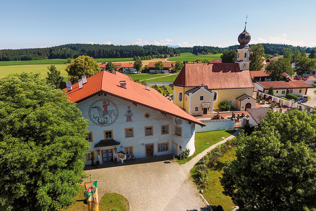 Der Gasthof „Zum Alten Wirt“ in Seeon.